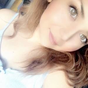 Meet your Posher, Raena